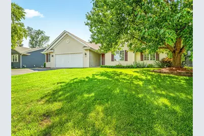 803 Babich Lane, Winnebago, IL 61088 - Photo 4