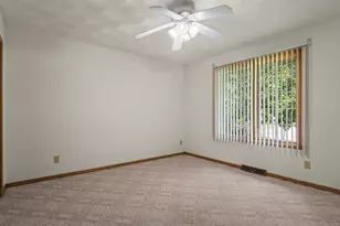 803 Babich Ln, Winnebago, IL 61088 - Photo 32
