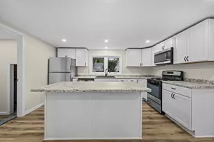 809 Adams St, Oregon, IL 61061 - Photo 2