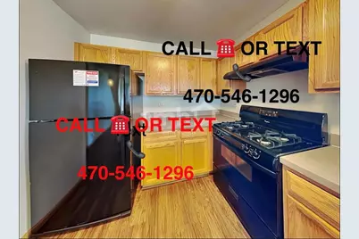 231 Wedgewood Cir, Lake in the Hills, IL 60156 - Photo 2