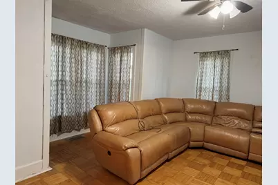 208 E 2nd Street, Leaf River, IL 61047 - Photo 4