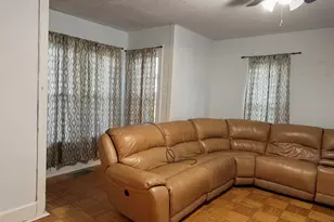 208 E Second St, Leaf River, IL 61047 - Photo 4