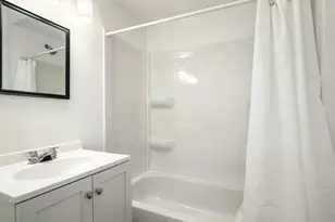 2104 S 4th St, Rockford, IL 61104 - Photo 20