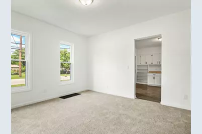 2104 S 4th Street, Rockford, IL 61104 - Photo 12