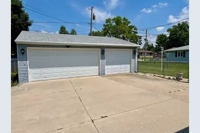 422 E 8th Street, Belvidere, IL 61008 - Photo 4