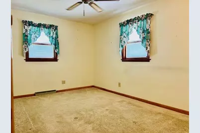 422 E 8th Street, Belvidere, IL 61008 - Photo 20