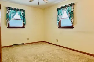 422 E 8th St, Belvidere, IL 61008 - Photo 20
