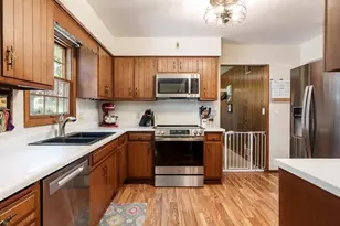 23518 Streit Rd, Harvard, IL 60033 - Photo 14