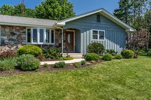 23518 Streit Rd, Harvard, IL 60033 - Photo 2