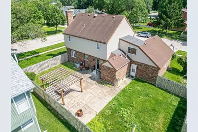 1300 Wolff Aven Avenue, Elgin, IL 60123 - Photo 10