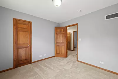 1300 Wolff Aven Avenue, Elgin, IL 60123 - Photo 40