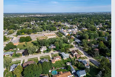 1300 Wolff Aven Avenue, Elgin, IL 60123 - Photo 56