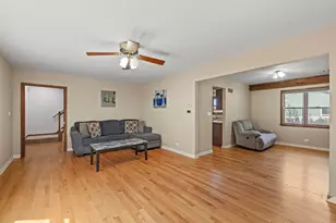 1300 Wolff Ave Ave, Elgin, IL 60123 - Photo 28