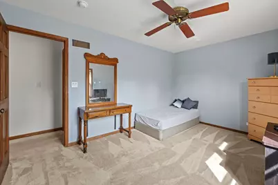 1300 Wolff Aven Avenue, Elgin, IL 60123 - Photo 44
