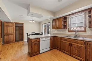 1300 Wolff Ave Ave, Elgin, IL 60123 - Photo 30