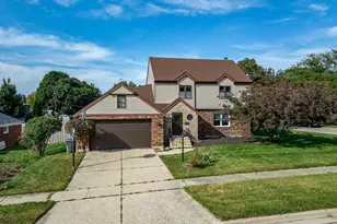 1300 Wolff Ave Ave, Elgin, IL 60123 - Photo 20
