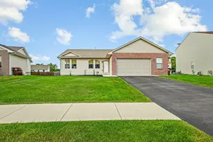 6382 Edgewood Rd, Machesney Park, IL 61115 - Photo 2