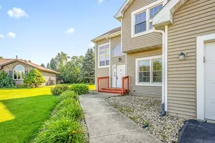 510 Zierke Ct, Winnebago, IL 61088 - Photo 2