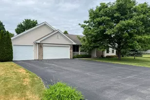 15328 Wedgewood Dr, South Beloit, IL 61080 - Photo 1