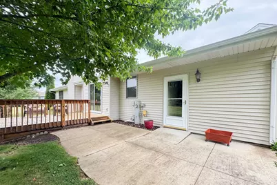 15328 Wedgewood Dr, South Beloit, IL 61080 - Photo 38