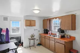 1723 4th St, Dixon, IL 61021 - Photo 12