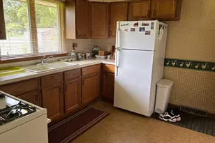 3724 Florida Dr, Rockford, IL 61108 - Photo 2