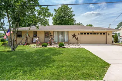 210 N Center Street, Rockton, IL 61072 - Photo 1