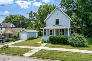 618 Napoleon St, Rockford, IL 61103 - Photo 2