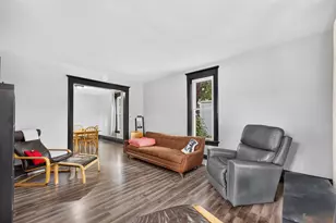 618 Napoleon St, Rockford, IL 61103 - Photo 8