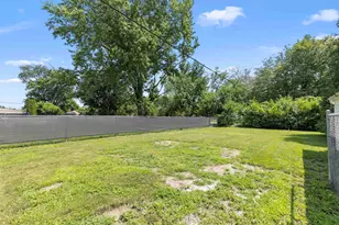 2221 Evans Ave, Loves Park, IL 61111 - Photo 12