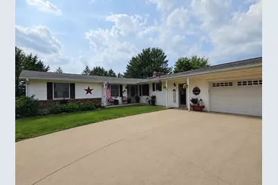 520 N Bruce Street, Lanark, IL 61046 - Photo 1