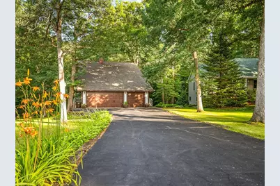 635 Hickory Court, Lake Summerset, IL 61019 - Photo 2