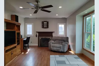 915 Julien Street, Belvidere, IL 61008 - Photo 12