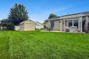 562 Pine Meadow Dr, Dixon, IL 61021 - Photo 18