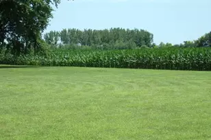 10006 Spring Rd, Garden Prairie, IL 61038 - Photo 12