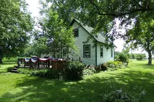 10006 Spring Rd, Garden Prairie, IL 61038 - Photo 4