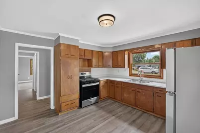802 Darwin Drive, Machesney Park, IL 61115 - Photo 8