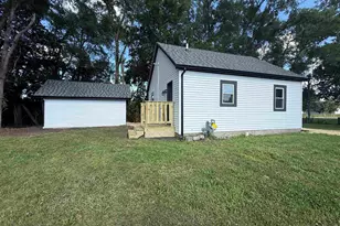 2403 Belden St, Rockford, IL 61101 - Photo 2