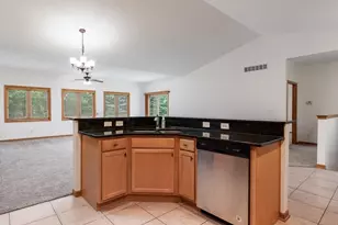 1513 Boulder Creek Ct, Rockford, IL 61108 - Photo 4