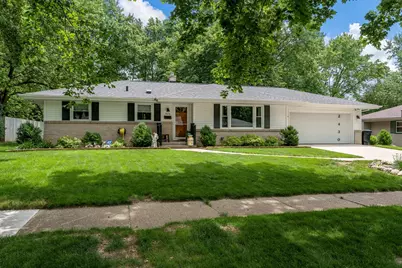 2430 Evanston Drive, Rockford, IL 61108 - Photo 2