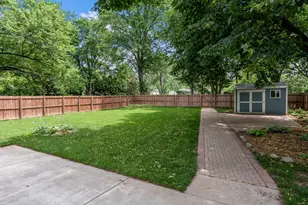 2430 Evanston Dr, Rockford, IL 61108 - Photo 32