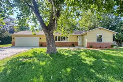 708 Mission Court, Freeport, IL 61032 - Photo 1