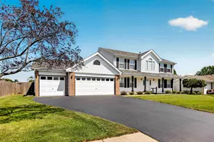 735 N Kristi Dr, Byron, IL 61010 - Photo 2