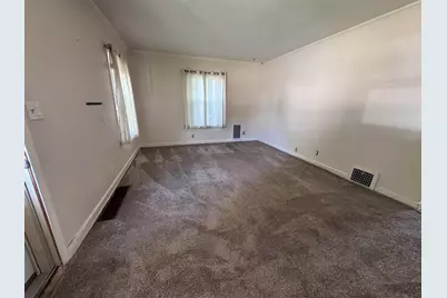 4937 Illinois Street, Loves Park, IL 61115 - Photo 4