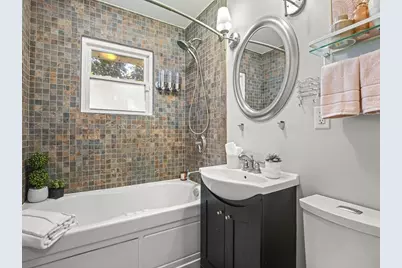 110 S Calvin Park Boulevard, Rockford, IL 61108 - Photo 24