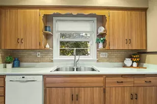 110 S Calvin Park Blvd, Rockford, IL 61108 - Photo 16
