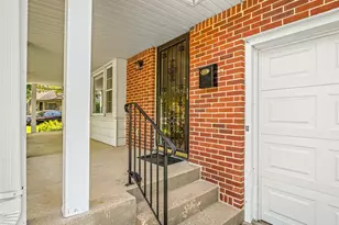 110 S Calvin Park Blvd, Rockford, IL 61108 - Photo 6