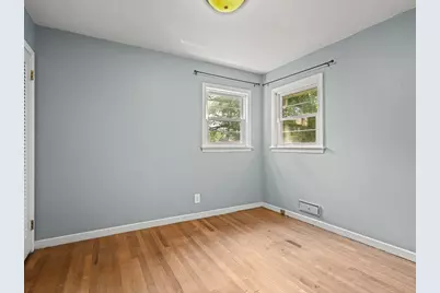 110 S Calvin Park Boulevard, Rockford, IL 61108 - Photo 22