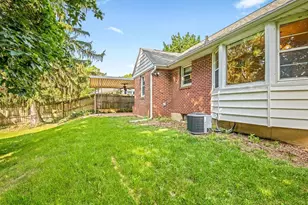 110 S Calvin Park Blvd, Rockford, IL 61108 - Photo 34