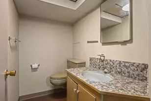 110 S Calvin Park Blvd, Rockford, IL 61108 - Photo 28